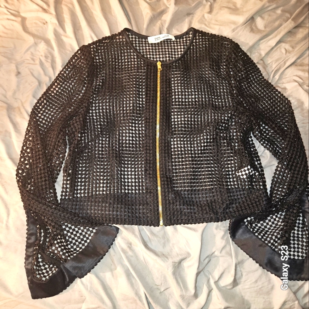 2 for $30‼️Diane Von Furstenberg Arlette cropped crochet lace jacket fits med